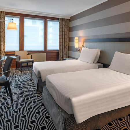 Hilton Geneva Hotel And Conference Centre Le Grand Saconnex Bagian luar foto