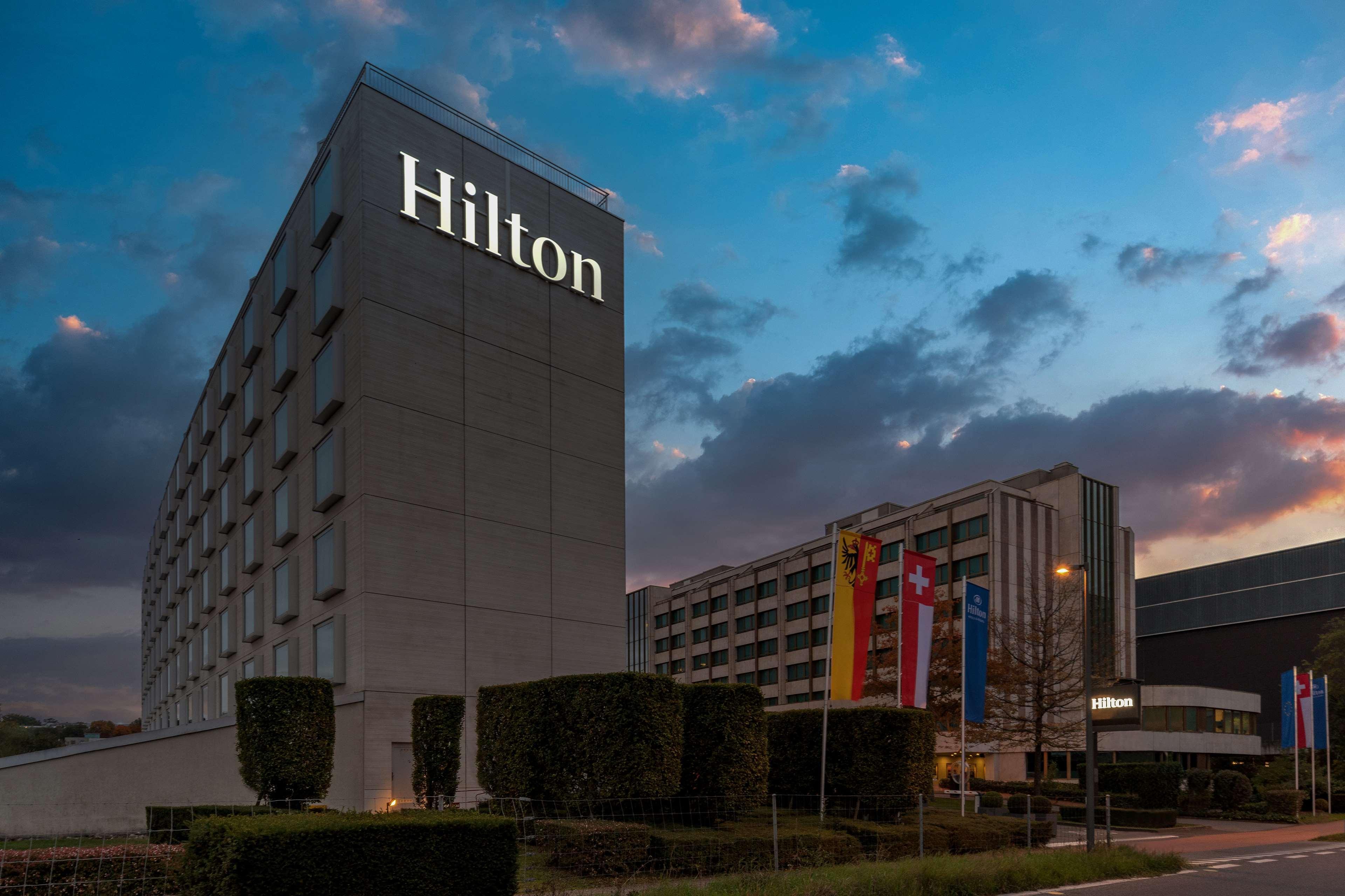 Hilton Geneva Hotel And Conference Centre Bagian luar foto