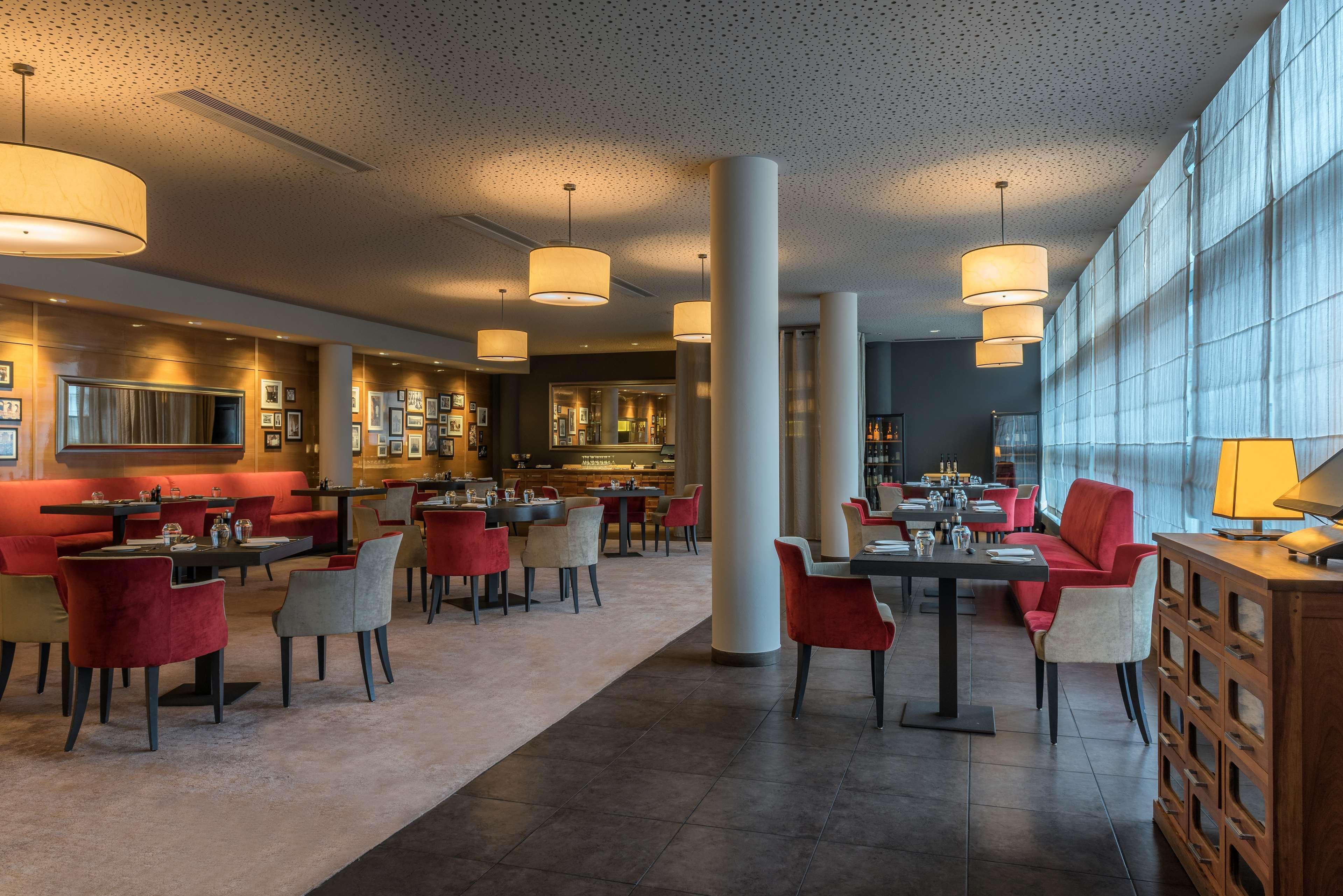 Hilton Geneva Hotel And Conference Centre Le Grand Saconnex Bagian luar foto