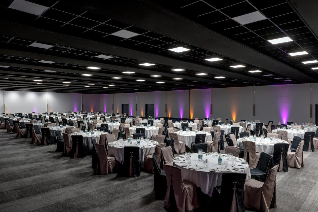 Hilton Geneva Hotel And Conference Centre Le Grand Saconnex Bagian luar foto