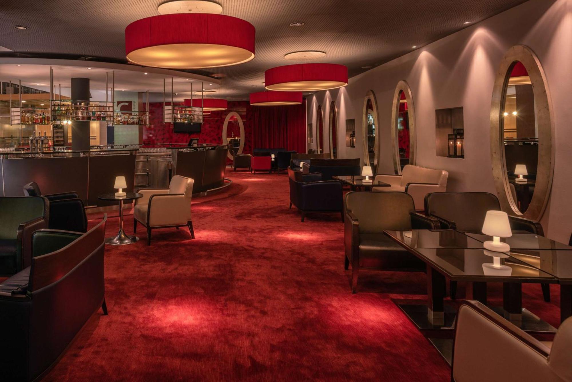 Hilton Geneva Hotel And Conference Centre Le Grand Saconnex Bagian luar foto
