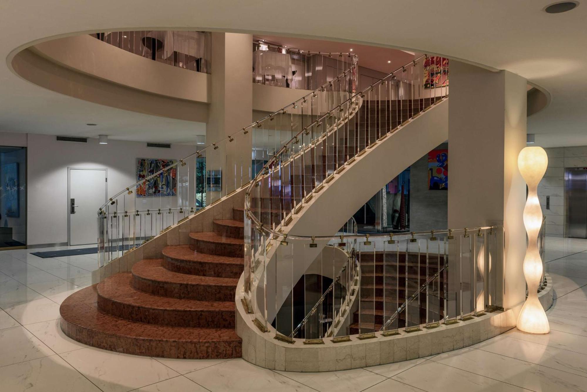 Hilton Geneva Hotel And Conference Centre Le Grand Saconnex Bagian luar foto