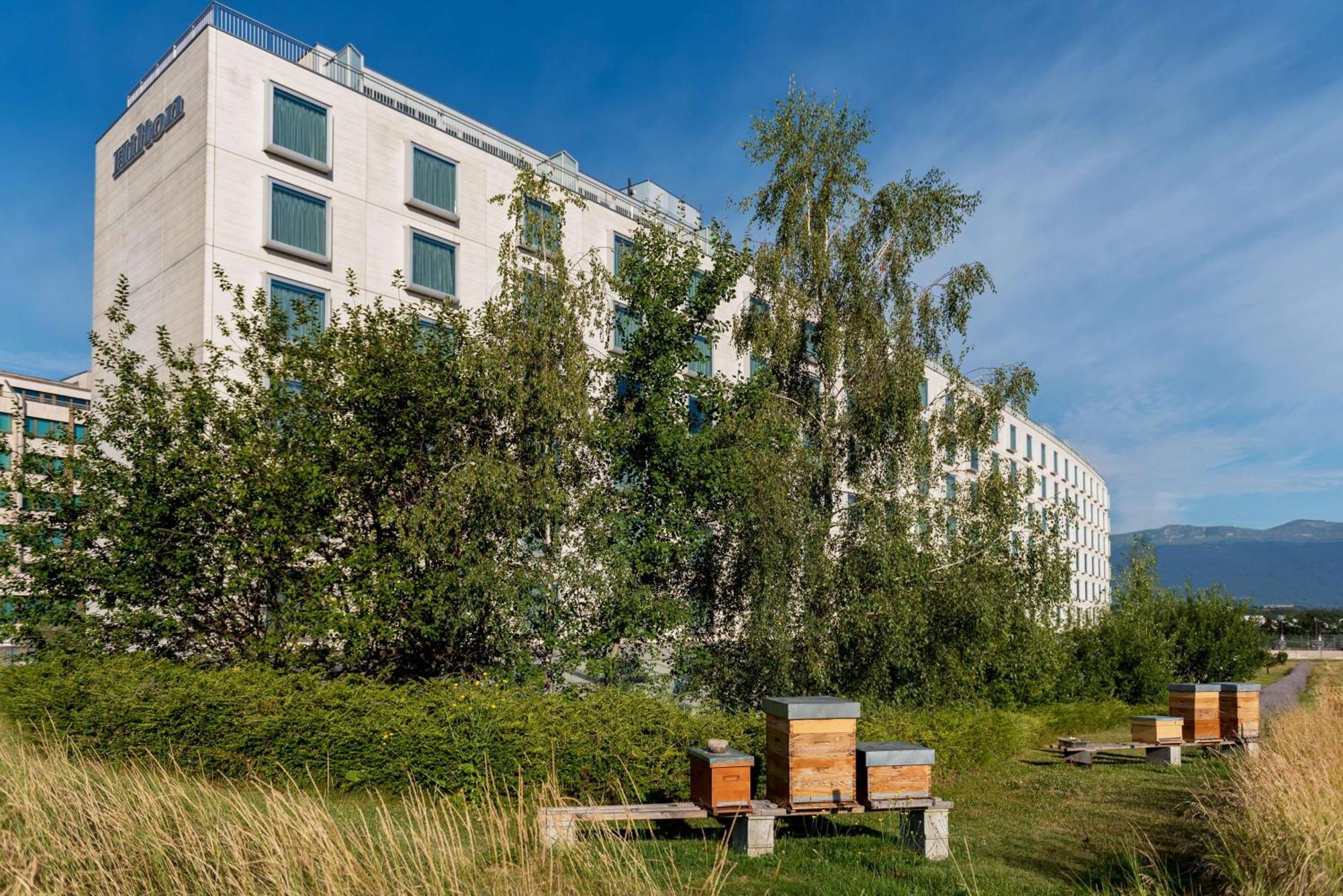 Hilton Geneva Hotel And Conference Centre Le Grand Saconnex Bagian luar foto