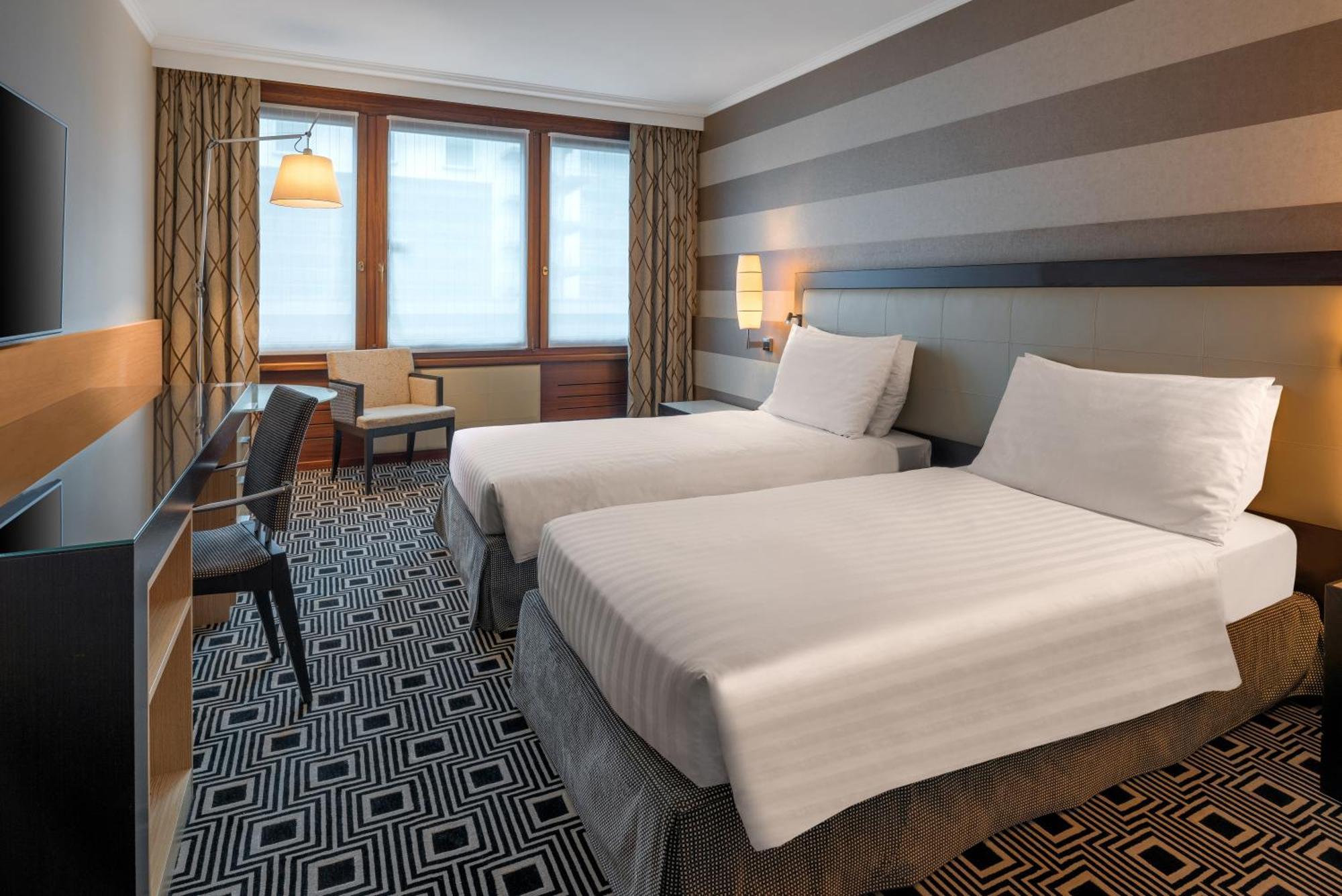 Hilton Geneva Hotel And Conference Centre Le Grand Saconnex Bagian luar foto
